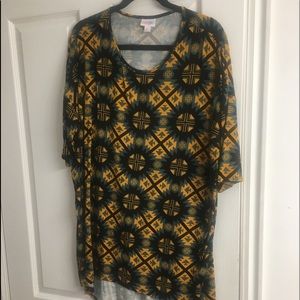 LuLaroe Irma top size medium